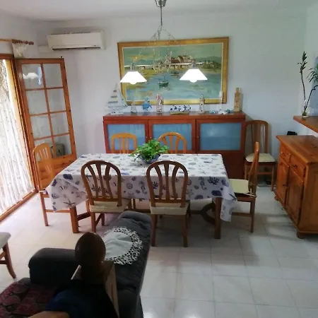Casa Con Piscina Y Barbacoa