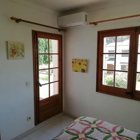 Casa Con Piscina Y Barbacoa